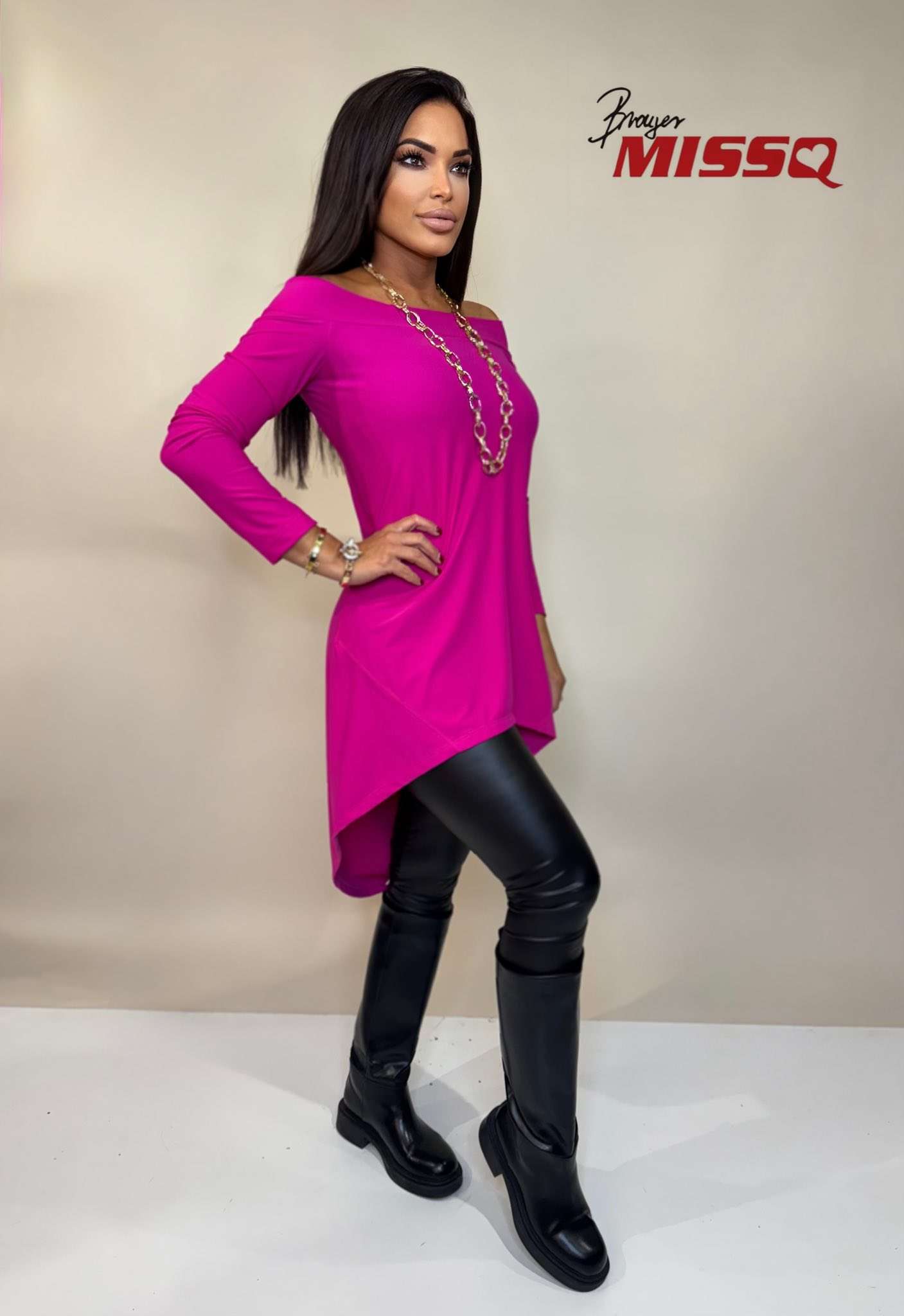 MISSQ ružové šaty s lodičkovým výstrihom